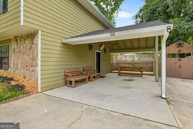 270 Amberwood Drive NW, Lawrenceville, GA 30044