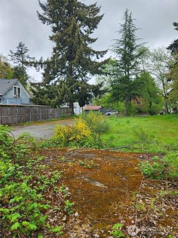 1316 W Main Street, Centralia, WA 98531