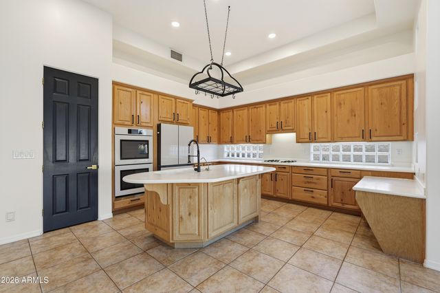 3929 N RECKER Road, Mesa, AZ 85215