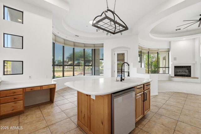 3929 N RECKER Road, Mesa, AZ 85215