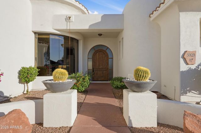 3929 N RECKER Road, Mesa, AZ 85215