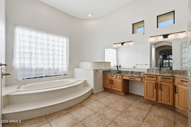 3929 N RECKER Road, Mesa, AZ 85215