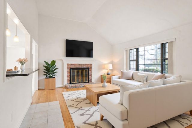 179 Sudbury Lane, Hyannis, MA 02601