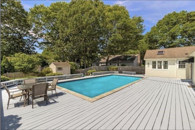 179 Sudbury Lane, Hyannis, MA 02601