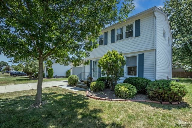 21 Beaumont Drive, Amherst, NY 14228