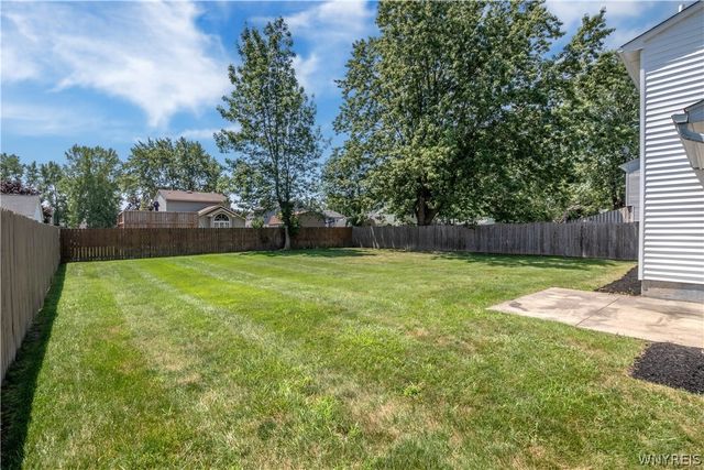 21 Beaumont Drive, Amherst, NY 14228