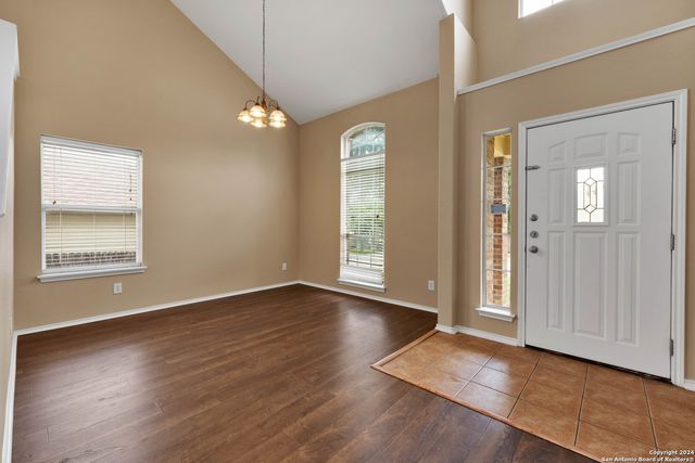 10803 Marot Field, Helotes, TX 78023
