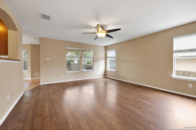 10803 Marot Field, Helotes, TX 78023