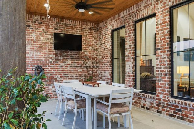 1216 Rainbow Lane, Lake Charles, LA 70611