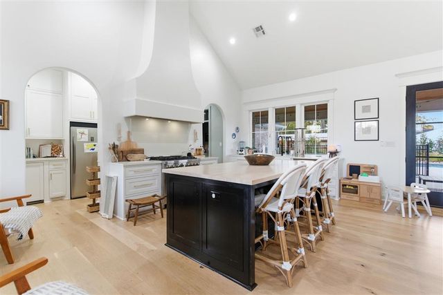 1216 Rainbow Lane, Lake Charles, LA 70611