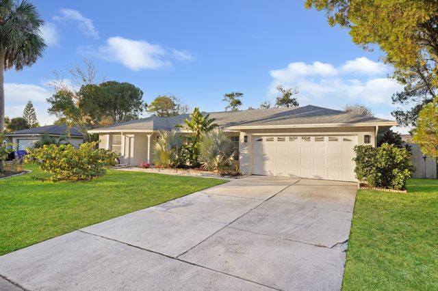 42 Sailfish Dr, Ponte Vedra Beach, FL 32082