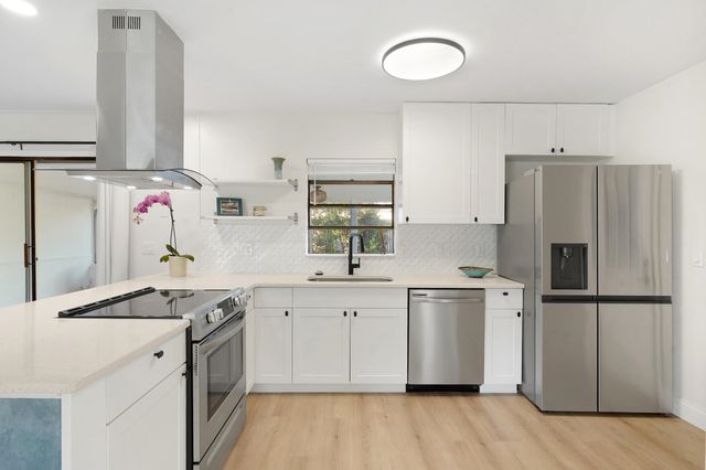 42 Sailfish Dr, Ponte Vedra Beach, FL 32082