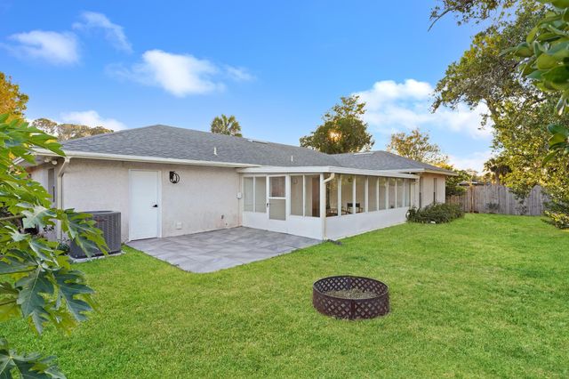 42 Sailfish Dr, Ponte Vedra Beach, FL 32082