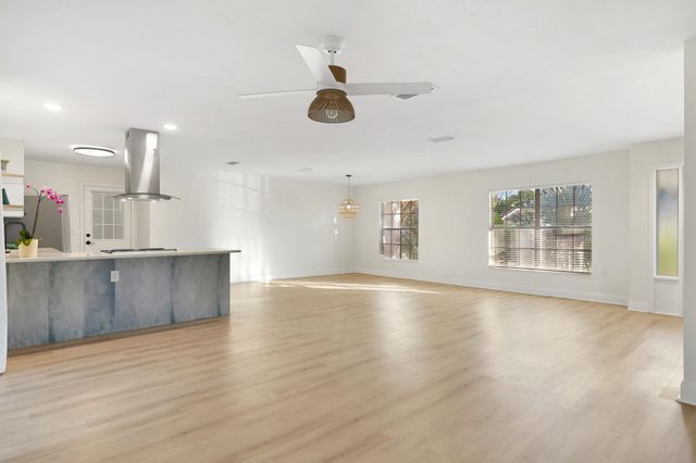 42 Sailfish Dr, Ponte Vedra Beach, FL 32082