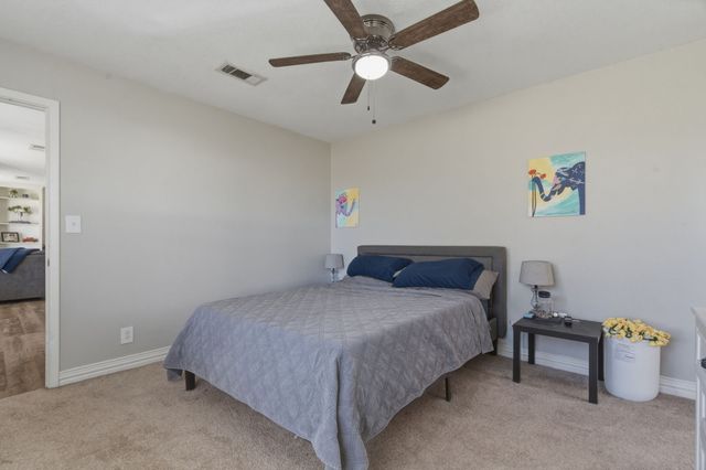 143 Mohave Drive E, Lake Kiowa, TX 76240