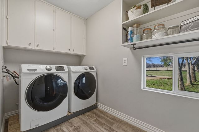 143 Mohave Drive E, Lake Kiowa, TX 76240