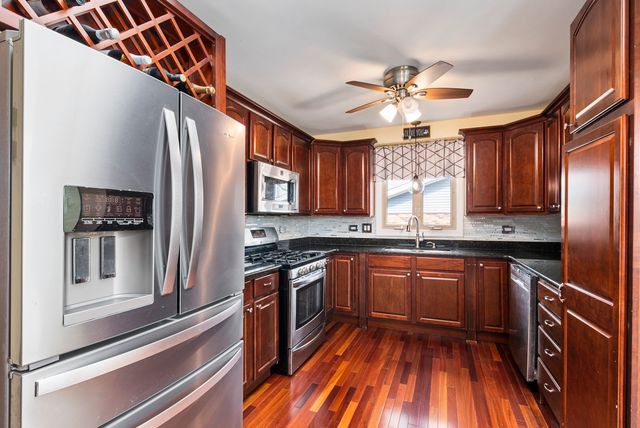 8930 Poplar Street, Tinley Park, IL 60487