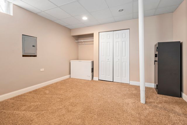 8930 Poplar Street, Tinley Park, IL 60487