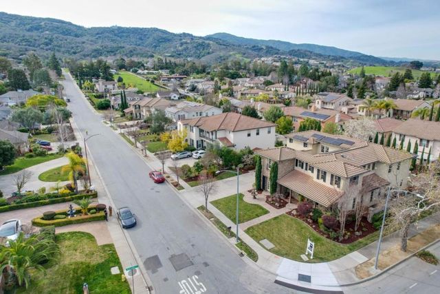 1105 Grimley Lane, San Jose, CA 95120