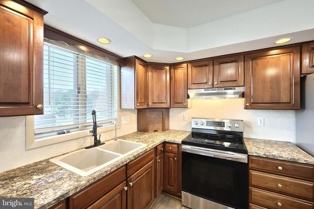 911 RUBY LN, Wrightsville, PA 17368