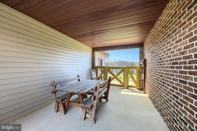 911 RUBY LN, Wrightsville, PA 17368