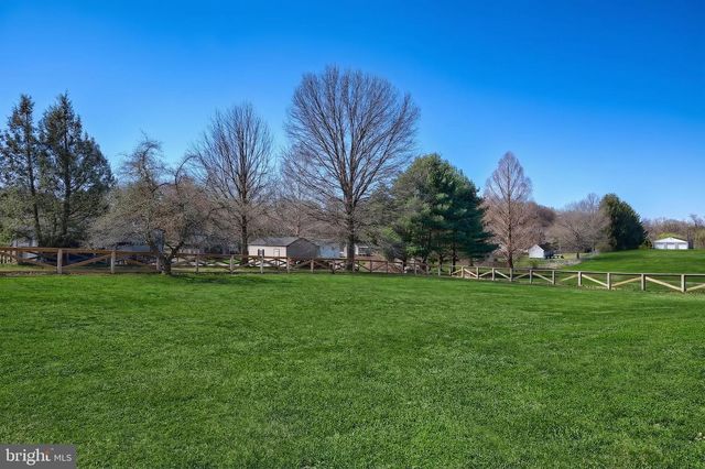 911 RUBY LN, Wrightsville, PA 17368