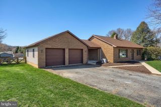 911 RUBY LN, Wrightsville, PA 17368