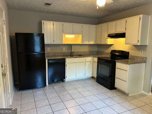 1292-1294 Crystal Lake Road, College Park, GA 30349