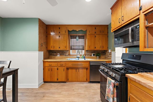 828 3rd Avenue S, South Saint Paul, MN 55075