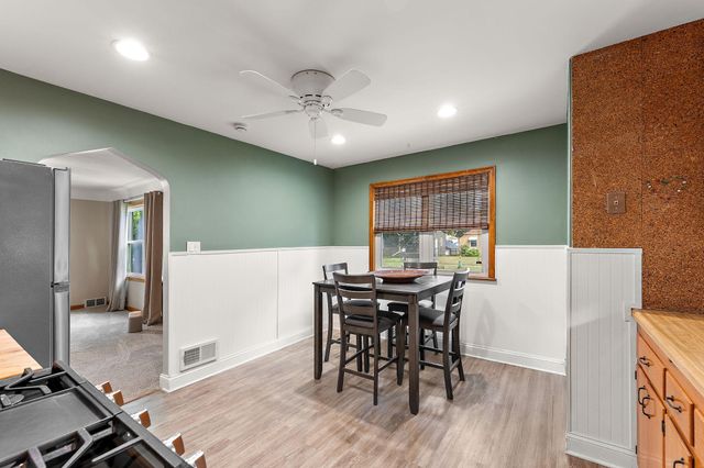 828 3rd Avenue S, South Saint Paul, MN 55075