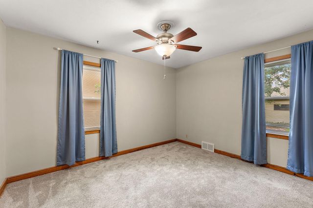 828 3rd Avenue S, South Saint Paul, MN 55075
