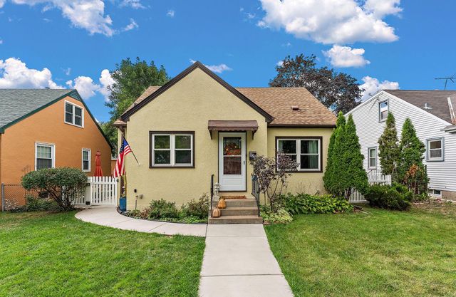 828 3rd Avenue S, South Saint Paul, MN 55075