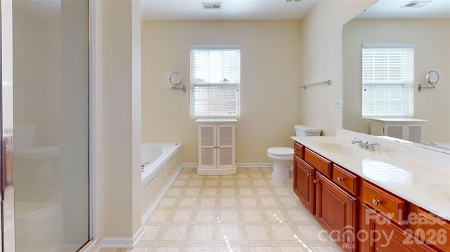 2102 Big Pine Drive, Matthews, NC 28105