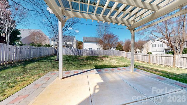 2102 Big Pine Drive, Matthews, NC 28105