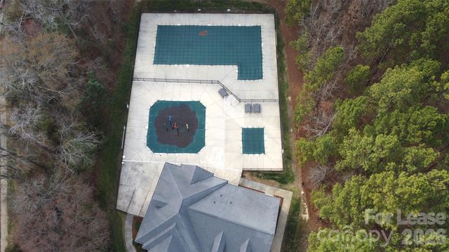 2102 Big Pine Drive, Matthews, NC 28105