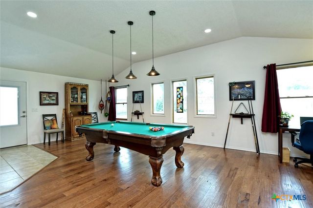 1002 W Noton Street, Pflugerville, TX 78660