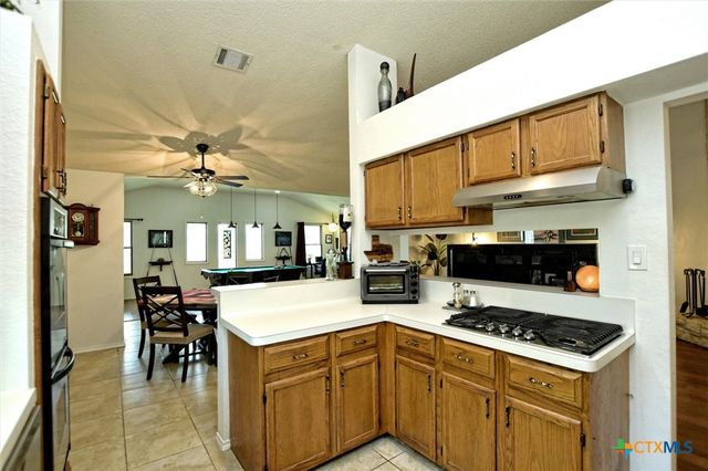 1002 W Noton Street, Pflugerville, TX 78660
