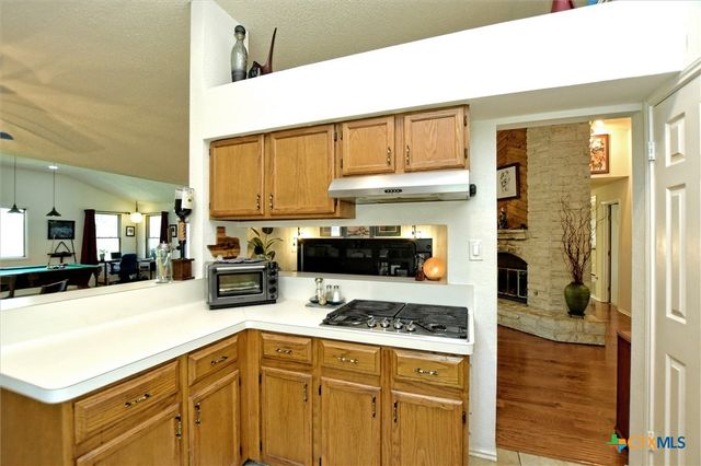 1002 W Noton Street, Pflugerville, TX 78660