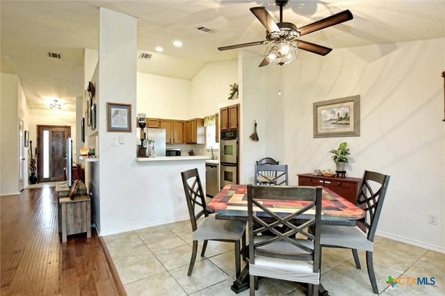 1002 W Noton Street, Pflugerville, TX 78660