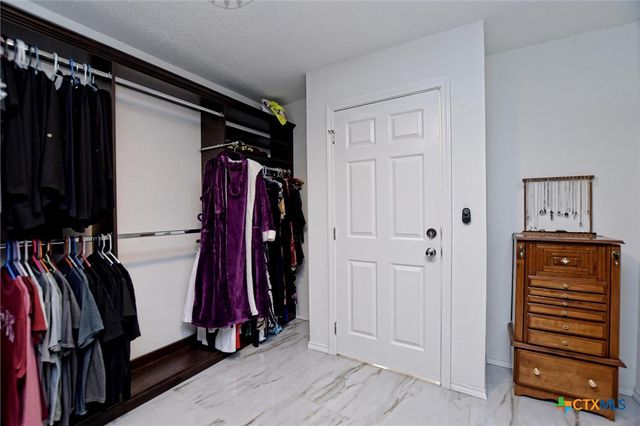 1002 W Noton Street, Pflugerville, TX 78660