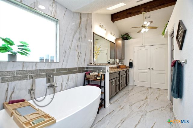 1002 W Noton Street, Pflugerville, TX 78660