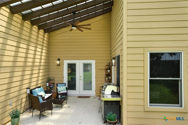 1002 W Noton Street, Pflugerville, TX 78660