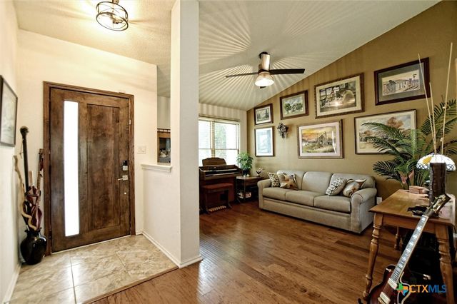 1002 W Noton Street, Pflugerville, TX 78660