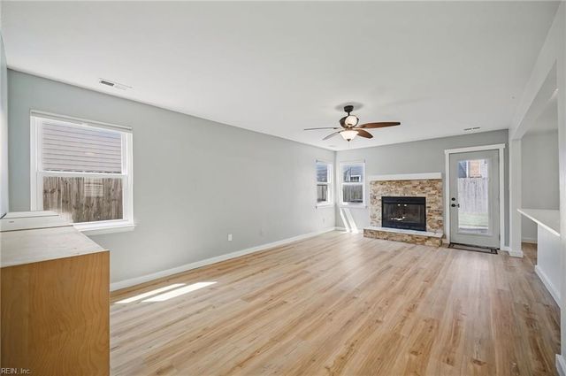 505 Summer Lake LN, Virginia Beach, VA 23454