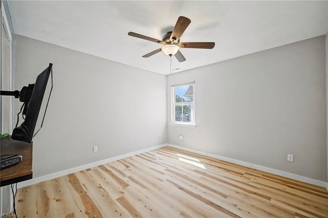 505 Summer Lake LN, Virginia Beach, VA 23454
