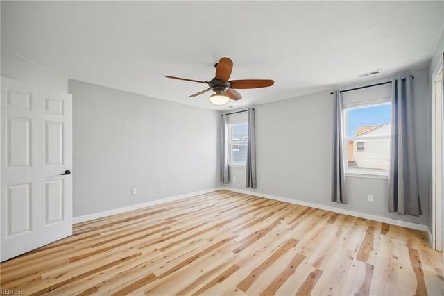 505 Summer Lake LN, Virginia Beach, VA 23454