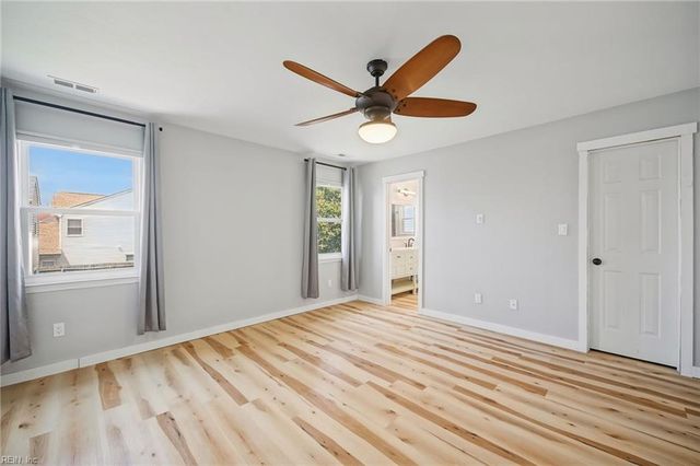 505 Summer Lake LN, Virginia Beach, VA 23454