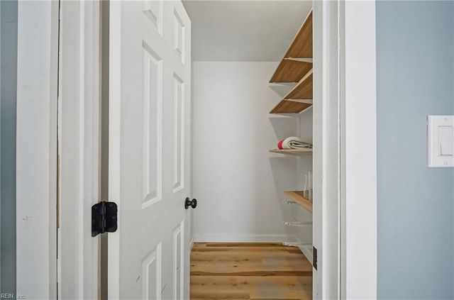 505 Summer Lake LN, Virginia Beach, VA 23454