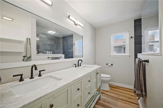 505 Summer Lake LN, Virginia Beach, VA 23454
