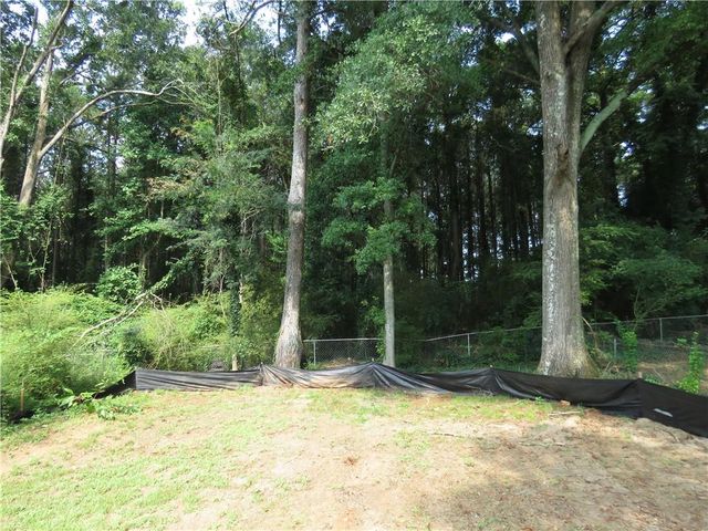 429 Orchard Drive, Stone Mountain, GA 30083